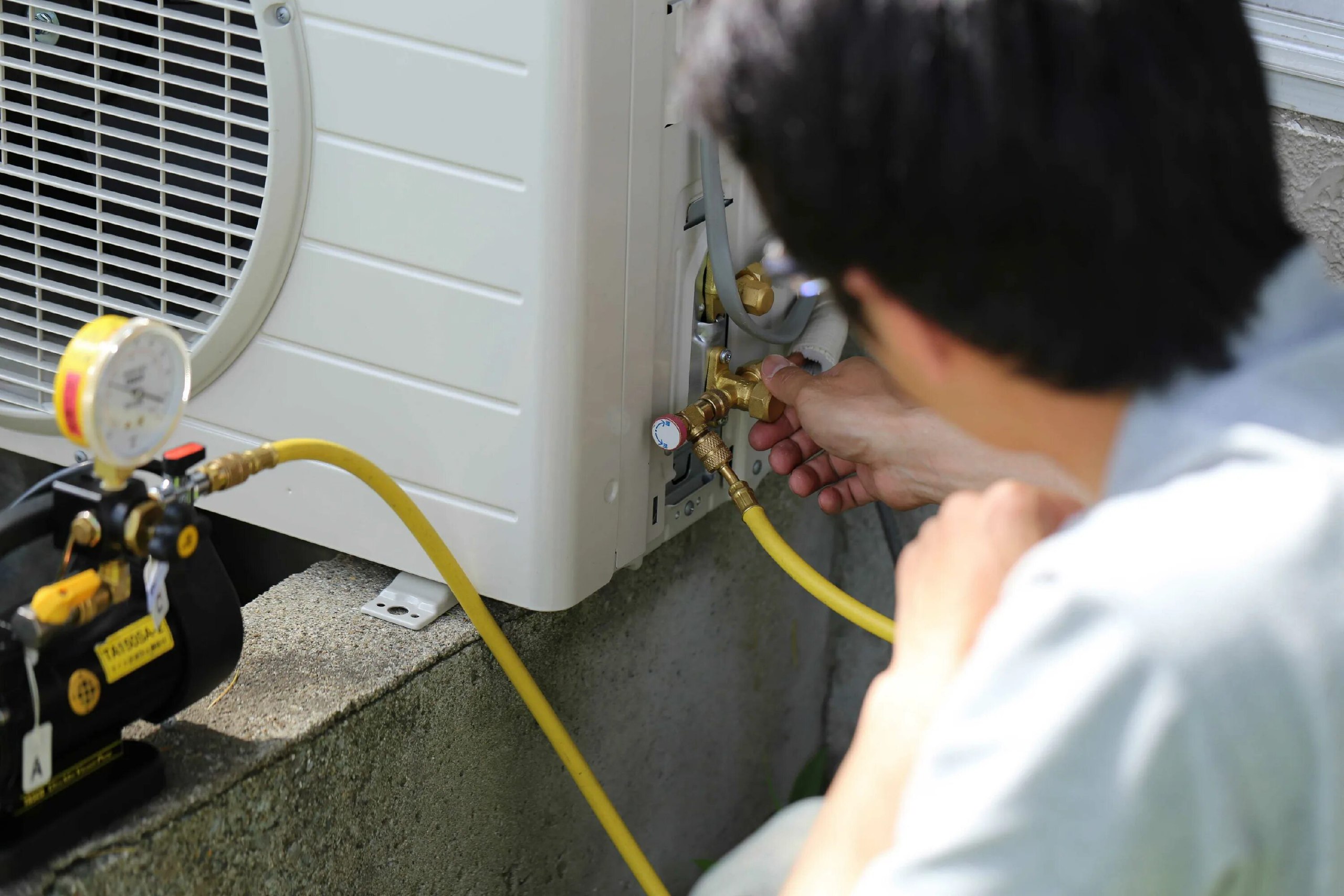 Konditsionerga freon quyish
