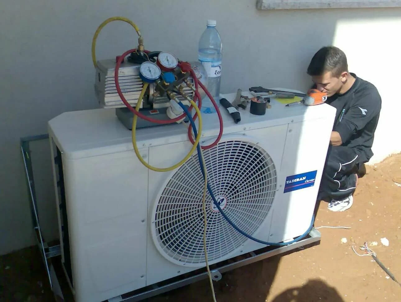 Konditsioner uchun freon quyish xizmati