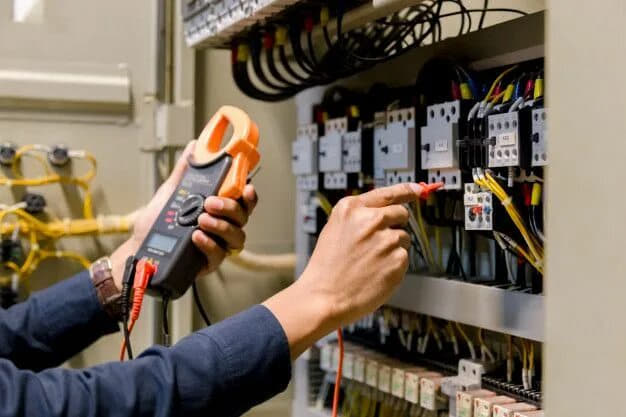 Favqulodda elektr xizmatlari