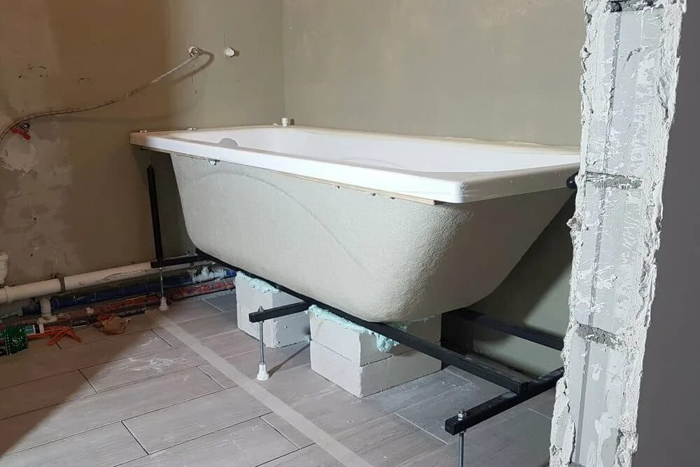 Установка ванны