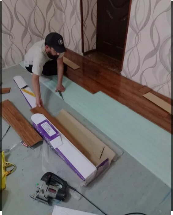 Tarkit (linoleum) yotqizish xizmati