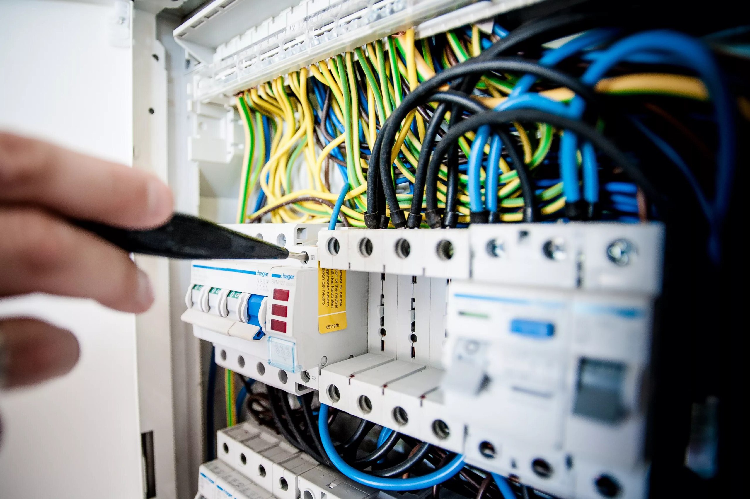 Elektr montaj xizmati