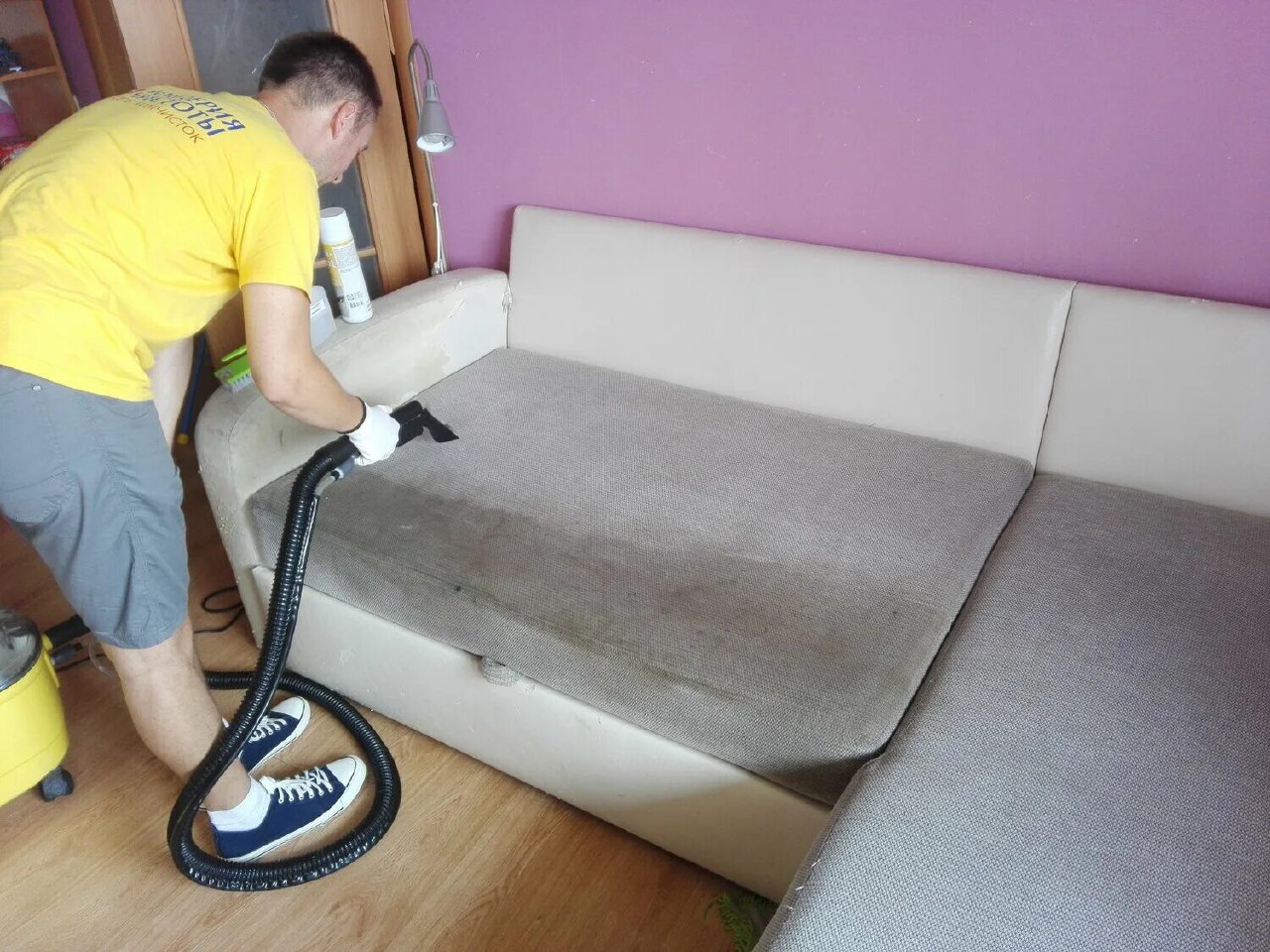 Mebel yuvish xizmati