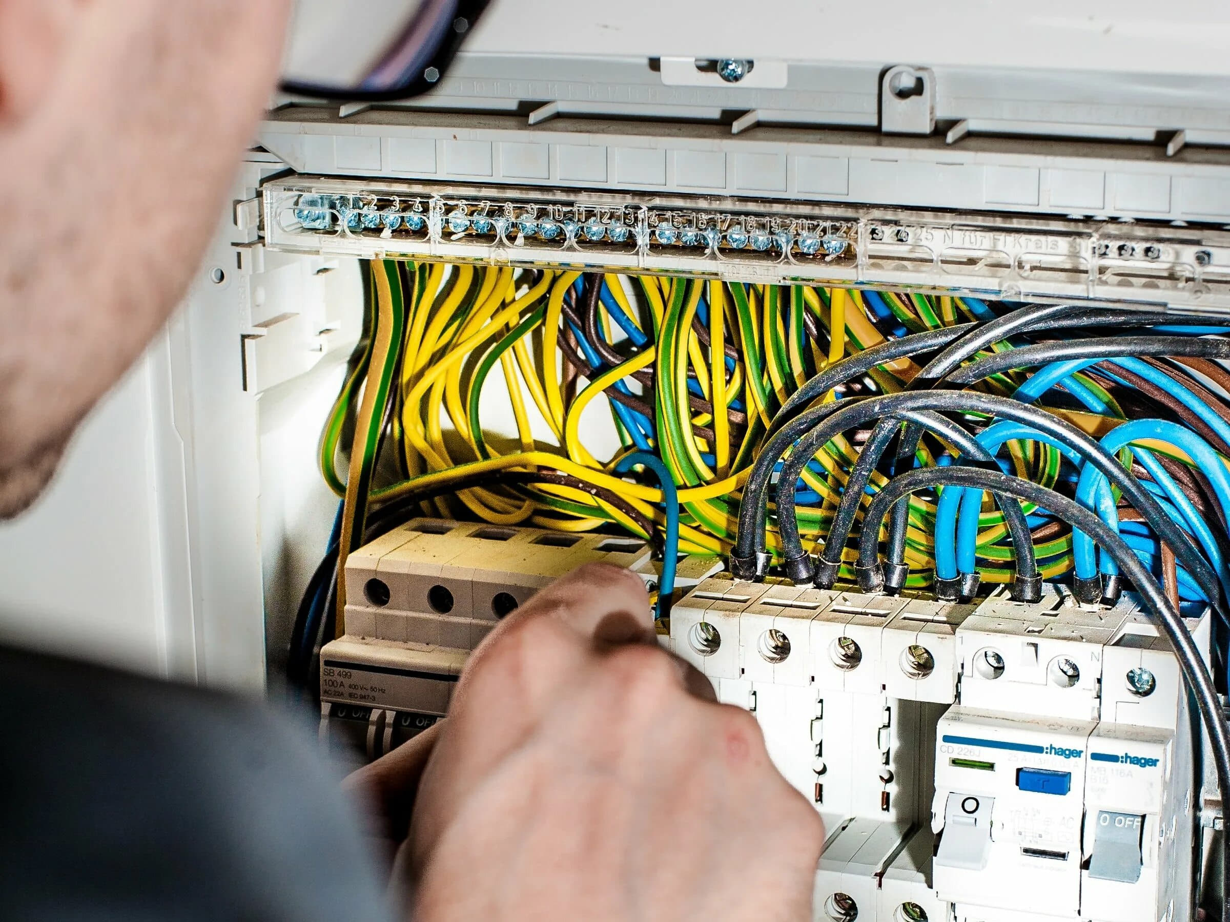 Выезд электрика