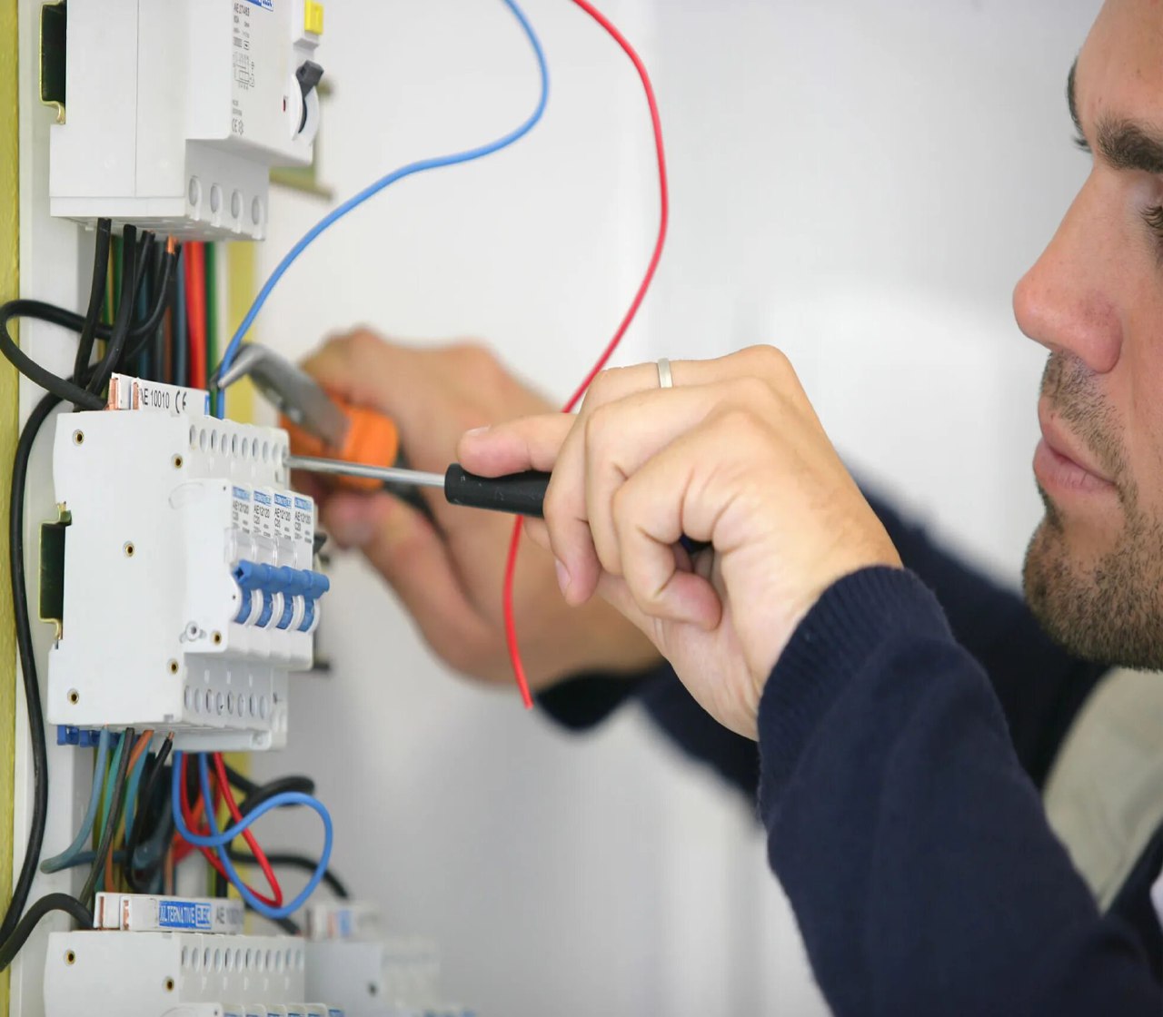 Elektrika xizmati chaqiruv
