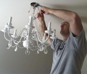 Монтаж люстры - Электромонтажные услуги