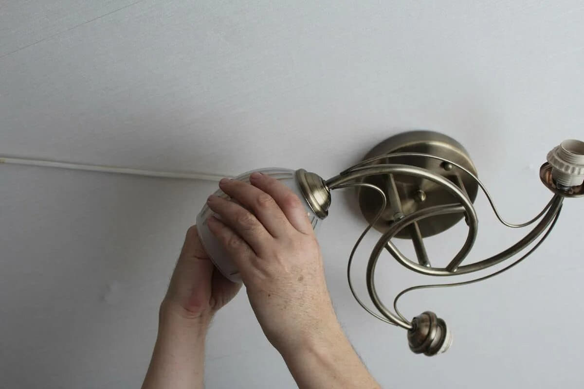 Установка люстры - Электромонтажные услуги