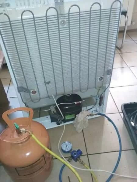 Заправка фреона в холодильник