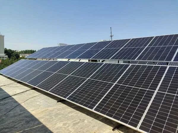 Установка солнечных панелей