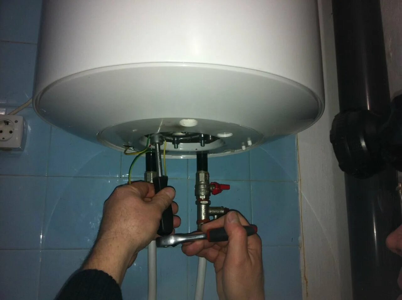 Установка Ariston