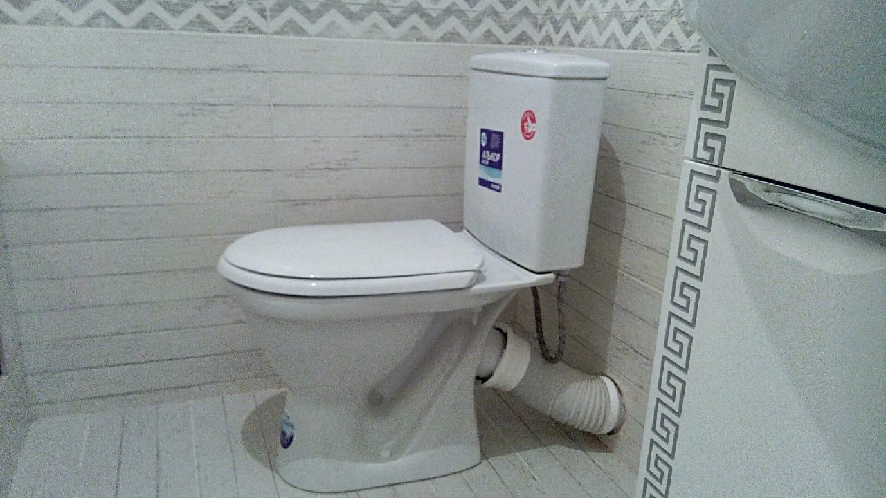 Установка унитаза