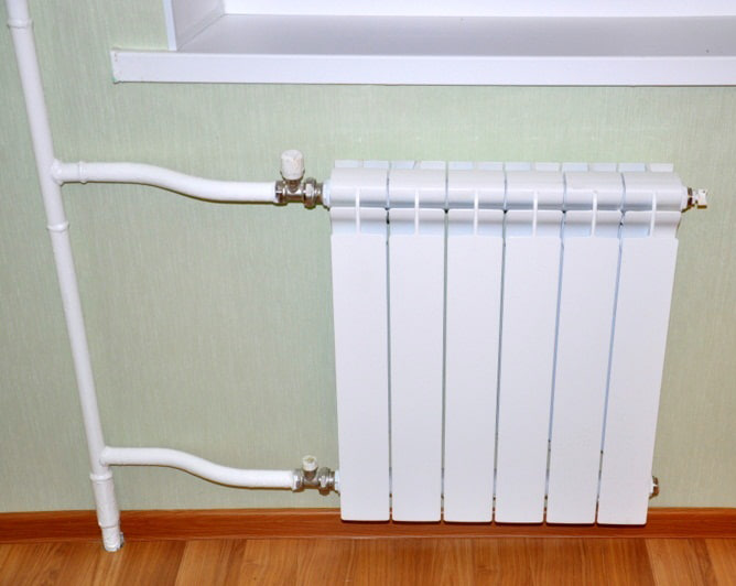 Установка радиаторов отопления