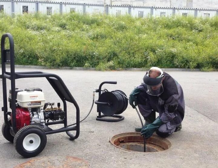 Гидродинамическая прочистка канализации (по метражу) - Сантехнические услуги