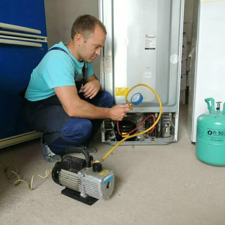 Услуга по ремонту холодильников