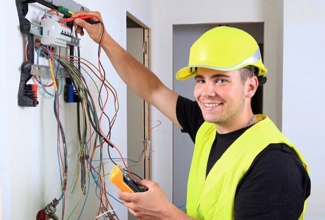 Электрика (выезд мастера) - Электромонтажные услуги