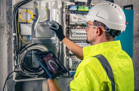 Аварийная электрическая помощь - Электромонтажные услуги