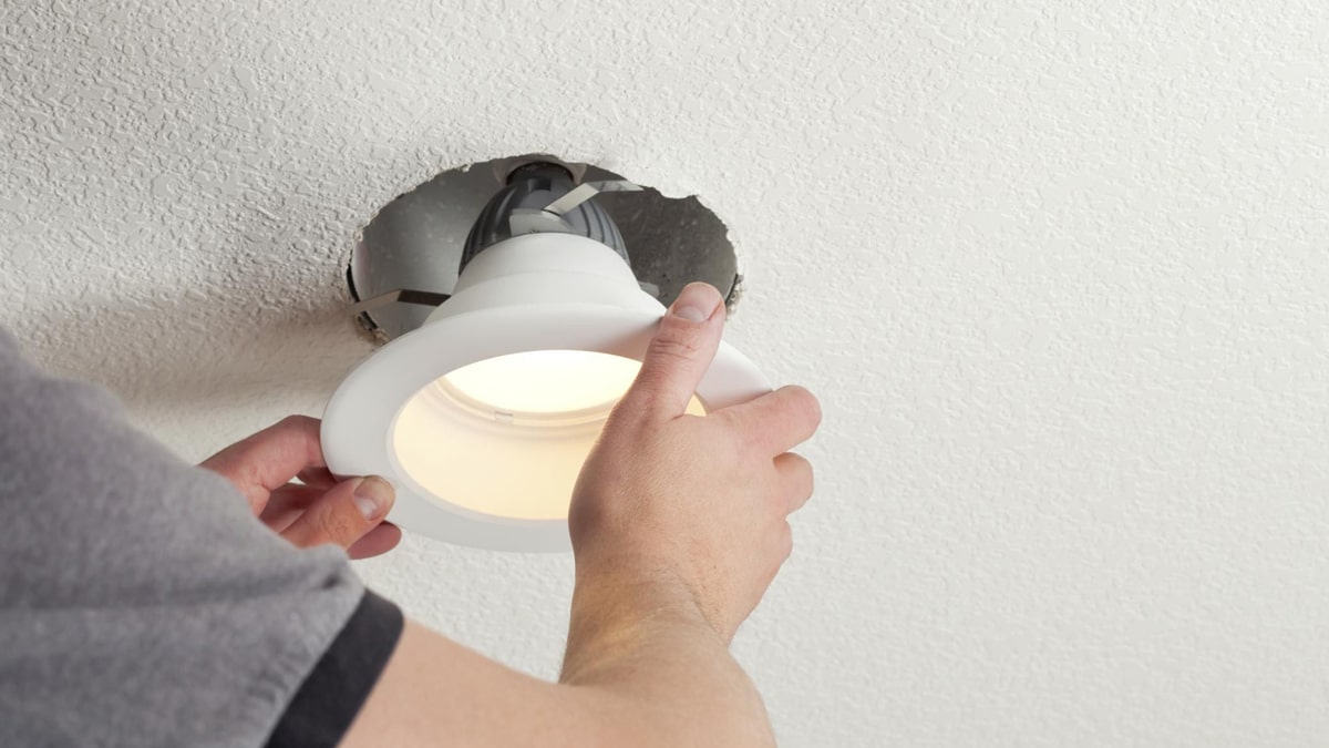 Установка галогенных ламп - Электромонтажные услуги