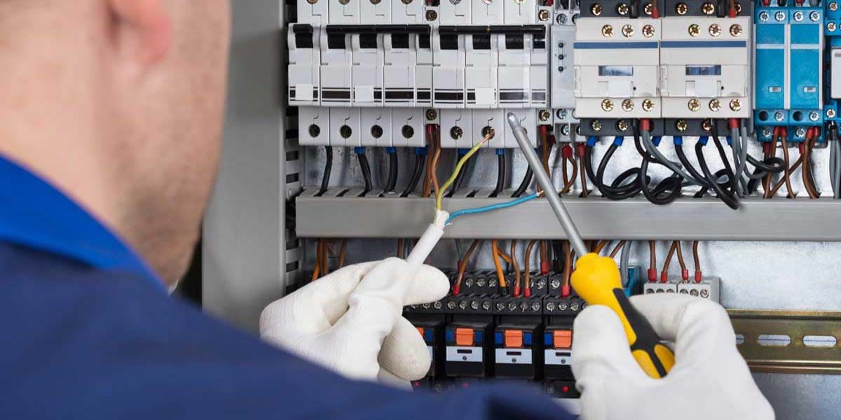 Аварийная электрическая служба - Электромонтажные услуги