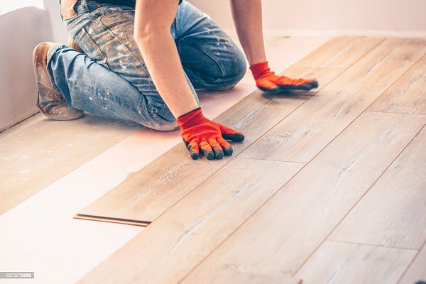 Услуга по укладке ламината