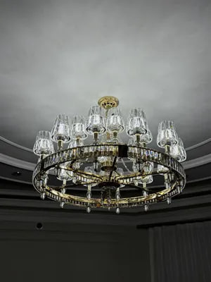 Установка люстры