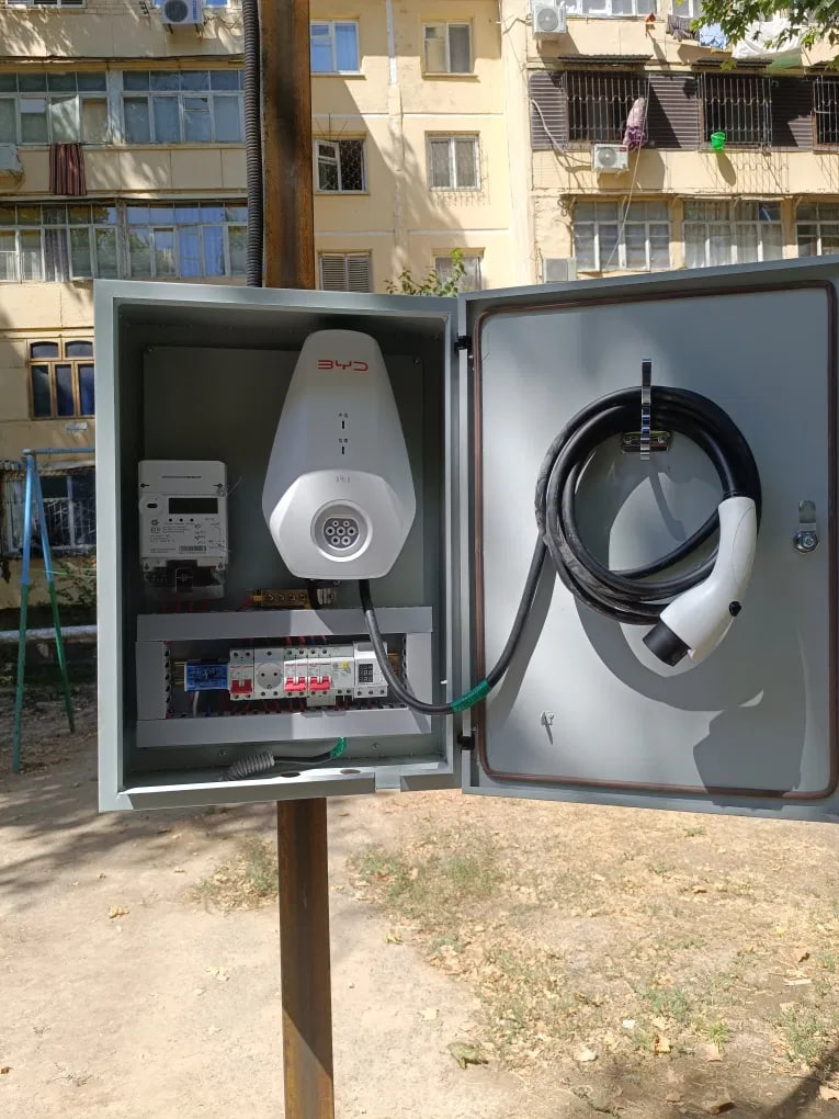 Установка зарядной станции для электромобиля