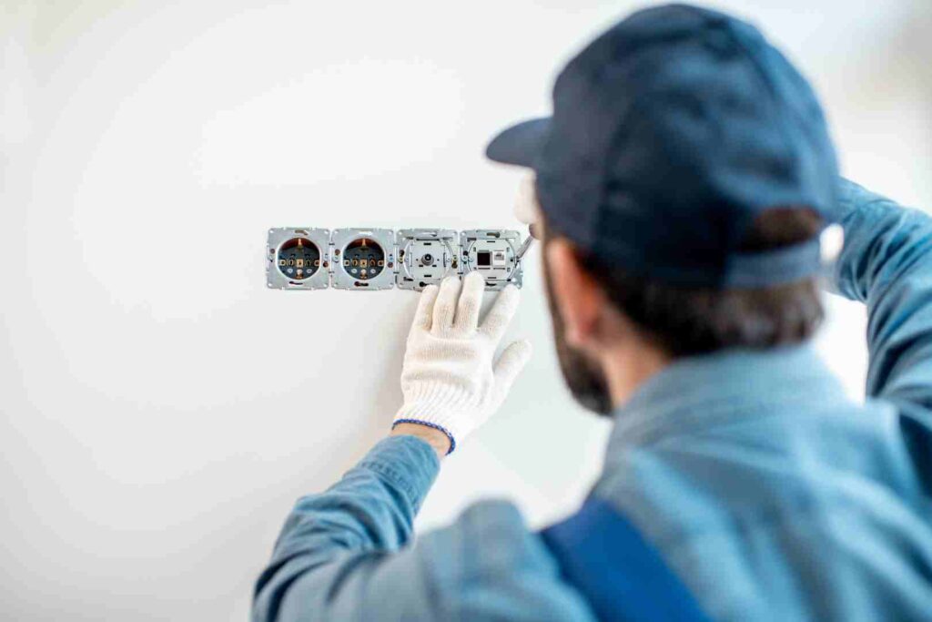 Установка розеток - Электромонтажные услуги