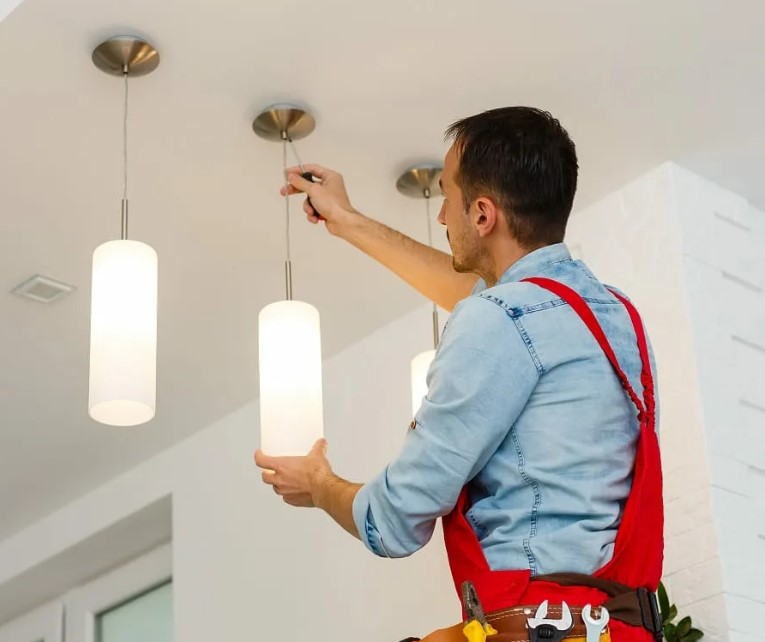 Установка люстры - Электромонтажные услуги