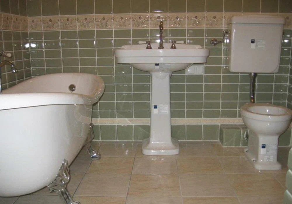 Установка унитаза, раковины и ванны