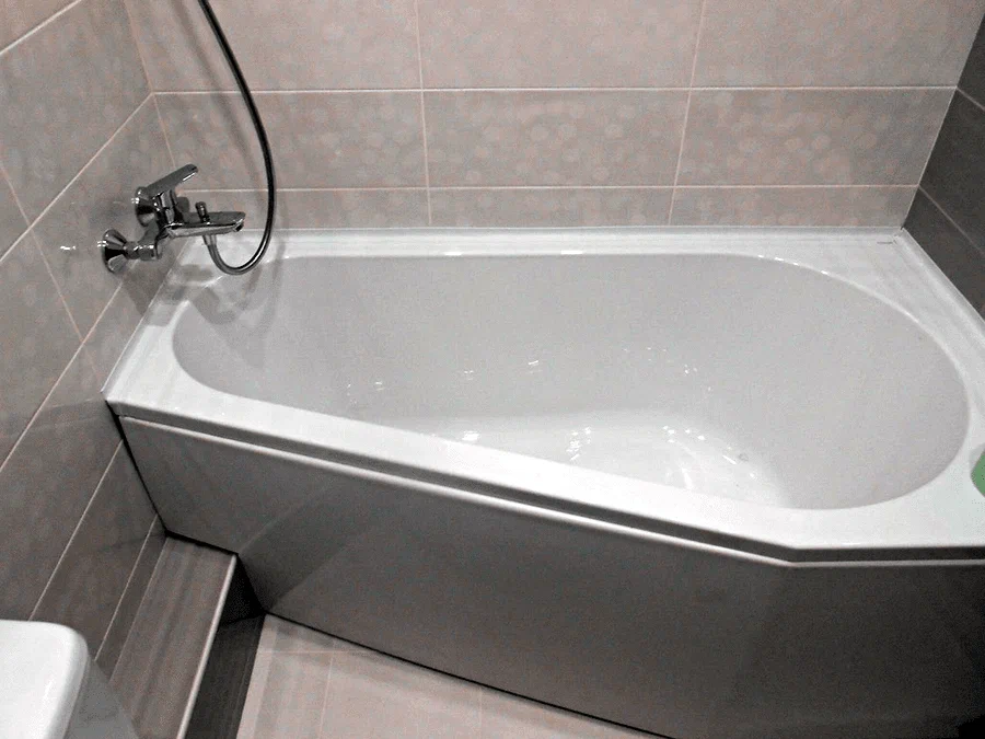 Установка ванны