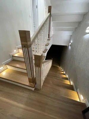 Изготовление и установка деревянной лестницы