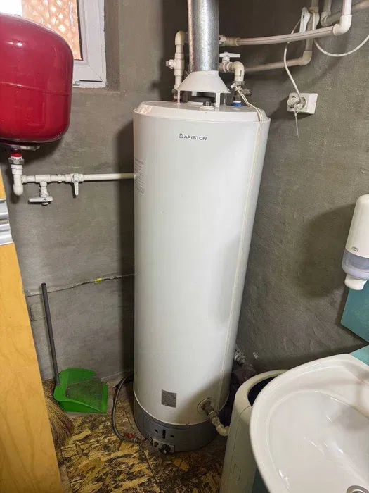 Установка водонагревателя Ariston