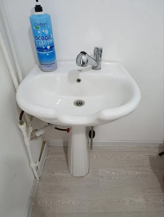 Установка раковины