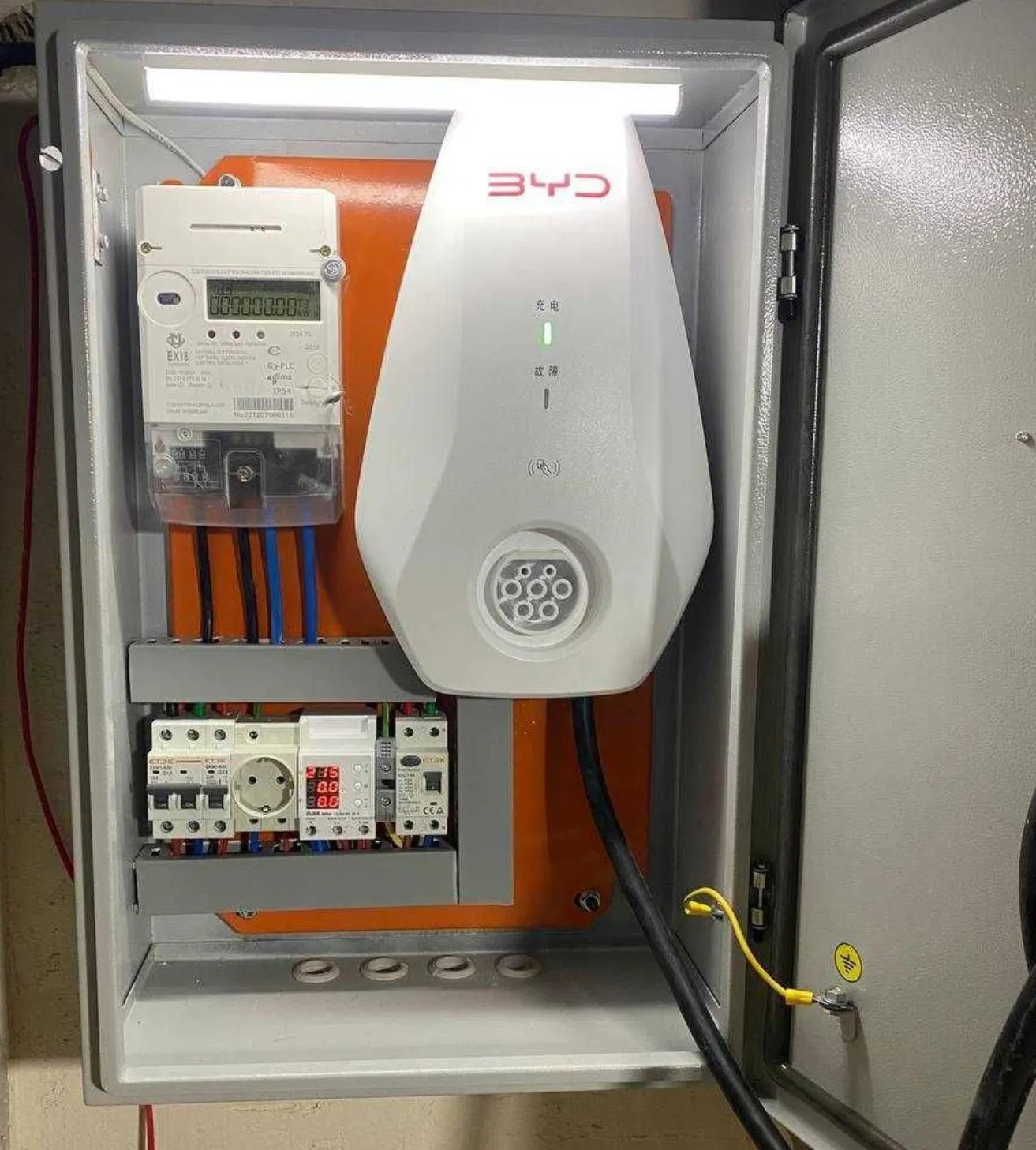 Установка зарядной станции для электромобиля - Электромонтажные услуги