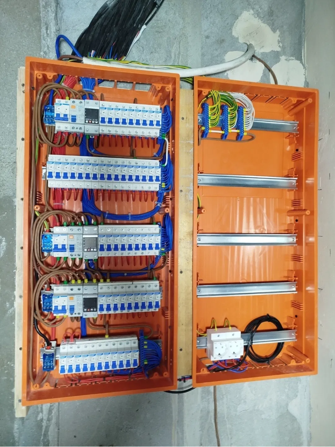 Аварийная электрическая служба